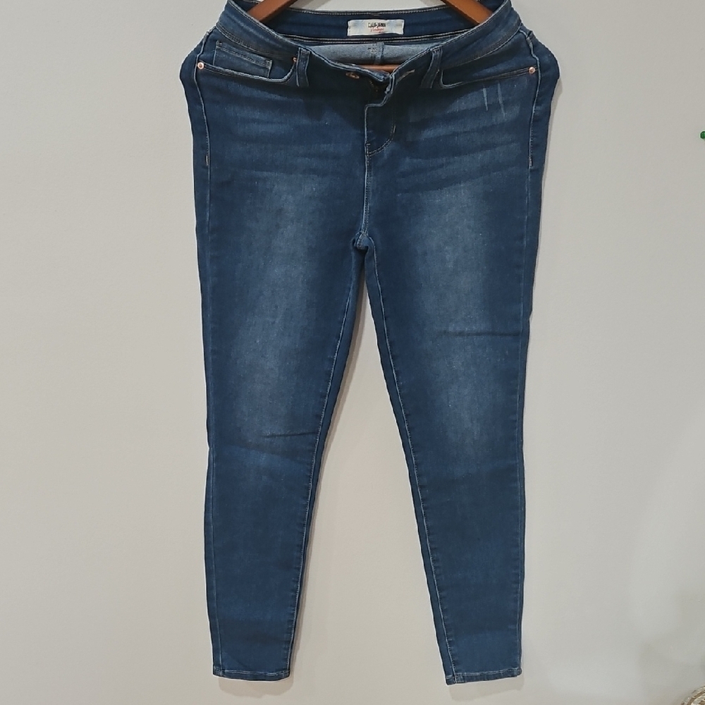 Blue Skinny Jeans with Stretch Fit